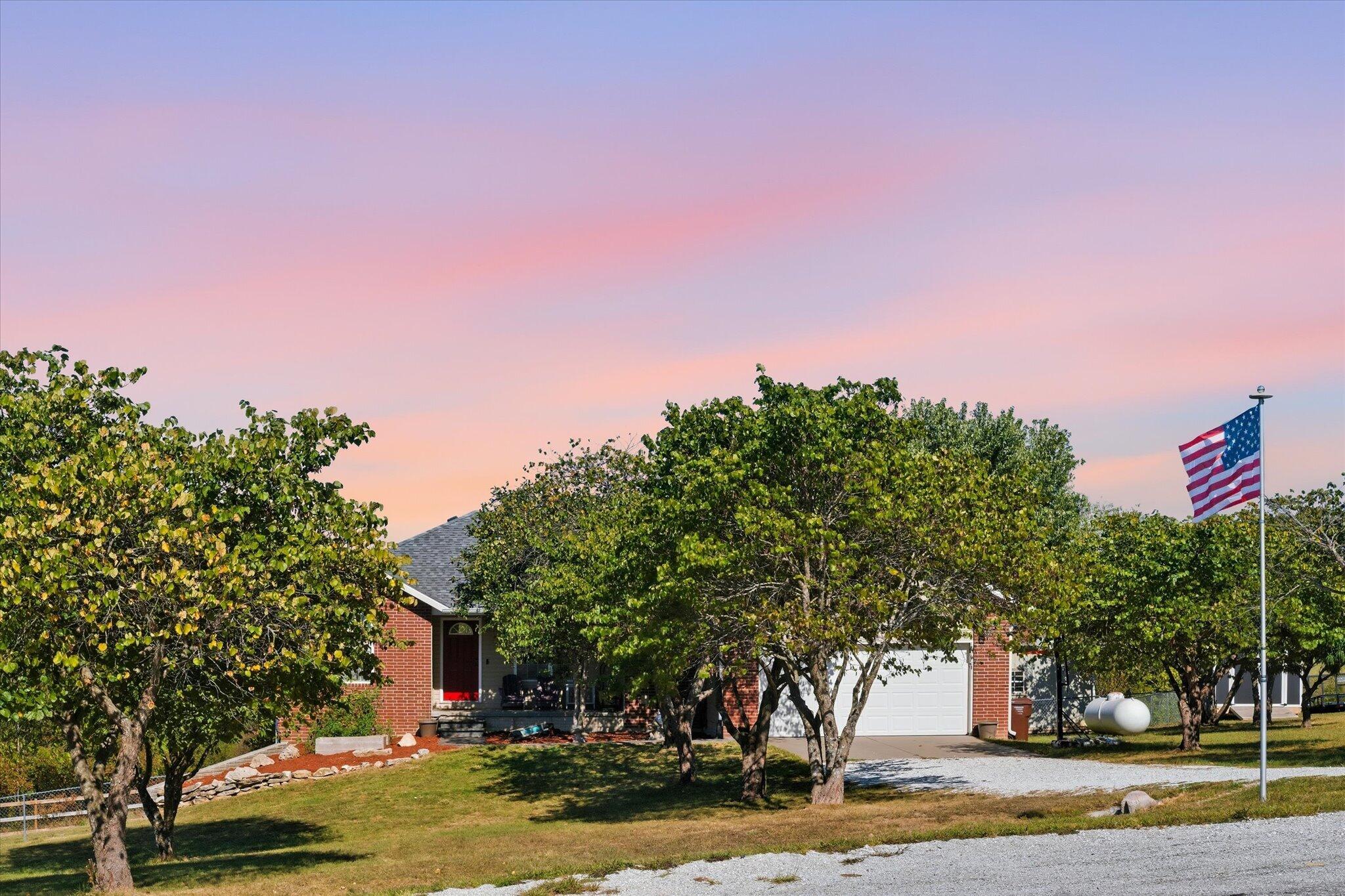 Photo of 144 Bear Den Court Highlandville MO 65669