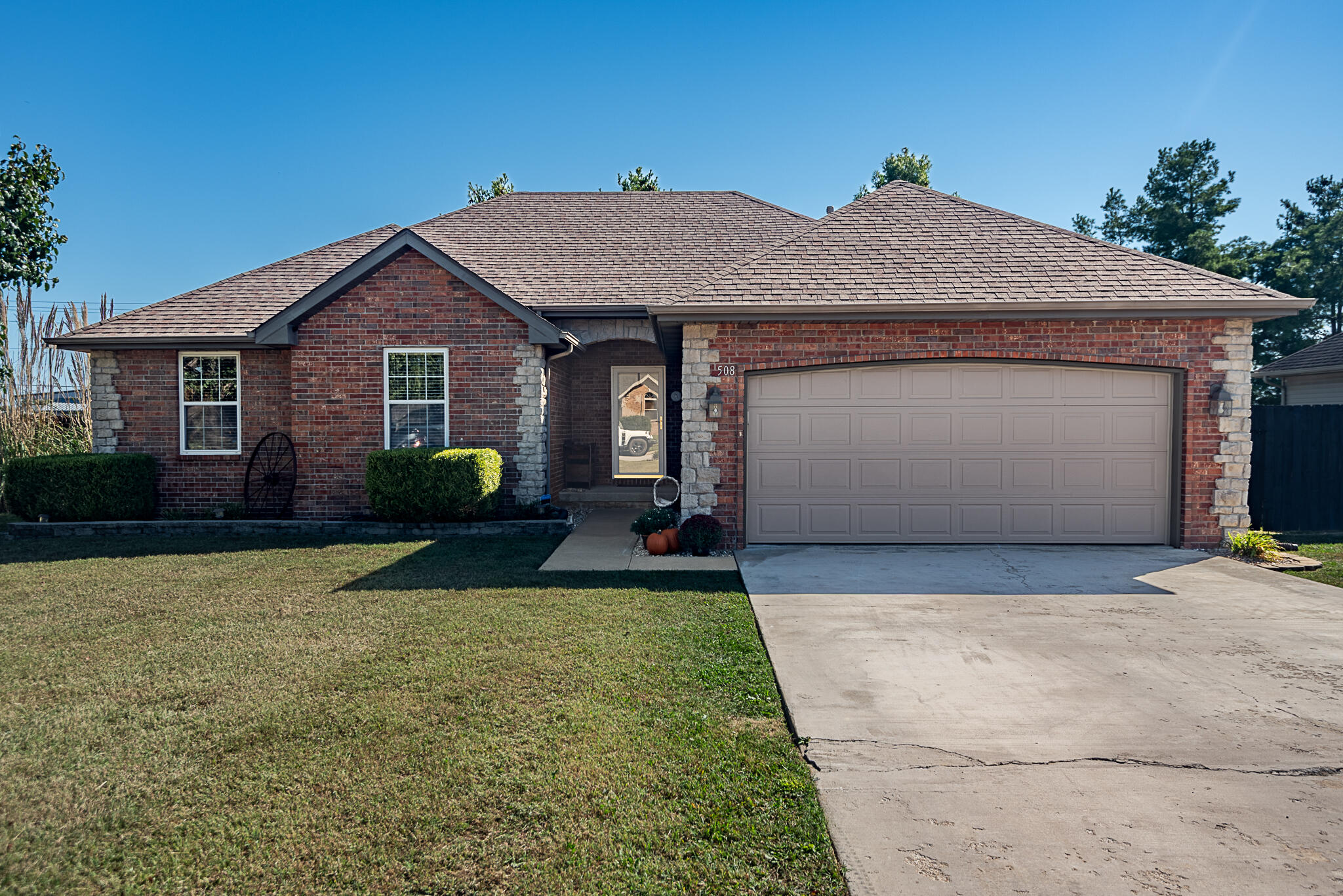 Photo of 508 Ponderosa Avenue Rogersville MO 65742