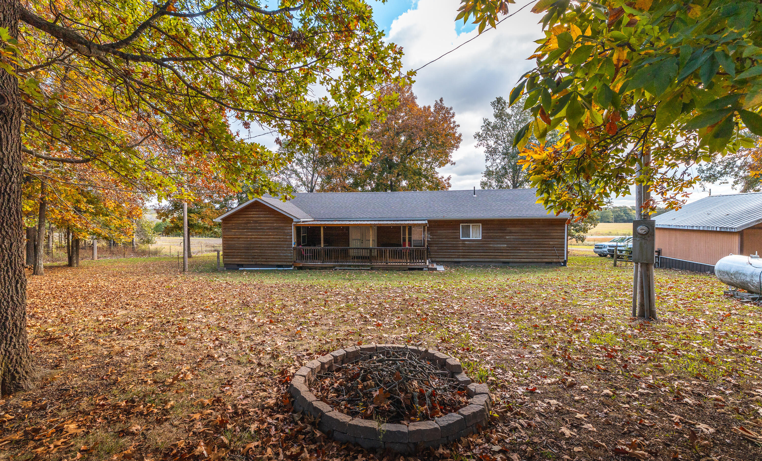 Photo of 27860 State Highway 32 Lebanon MO 65536