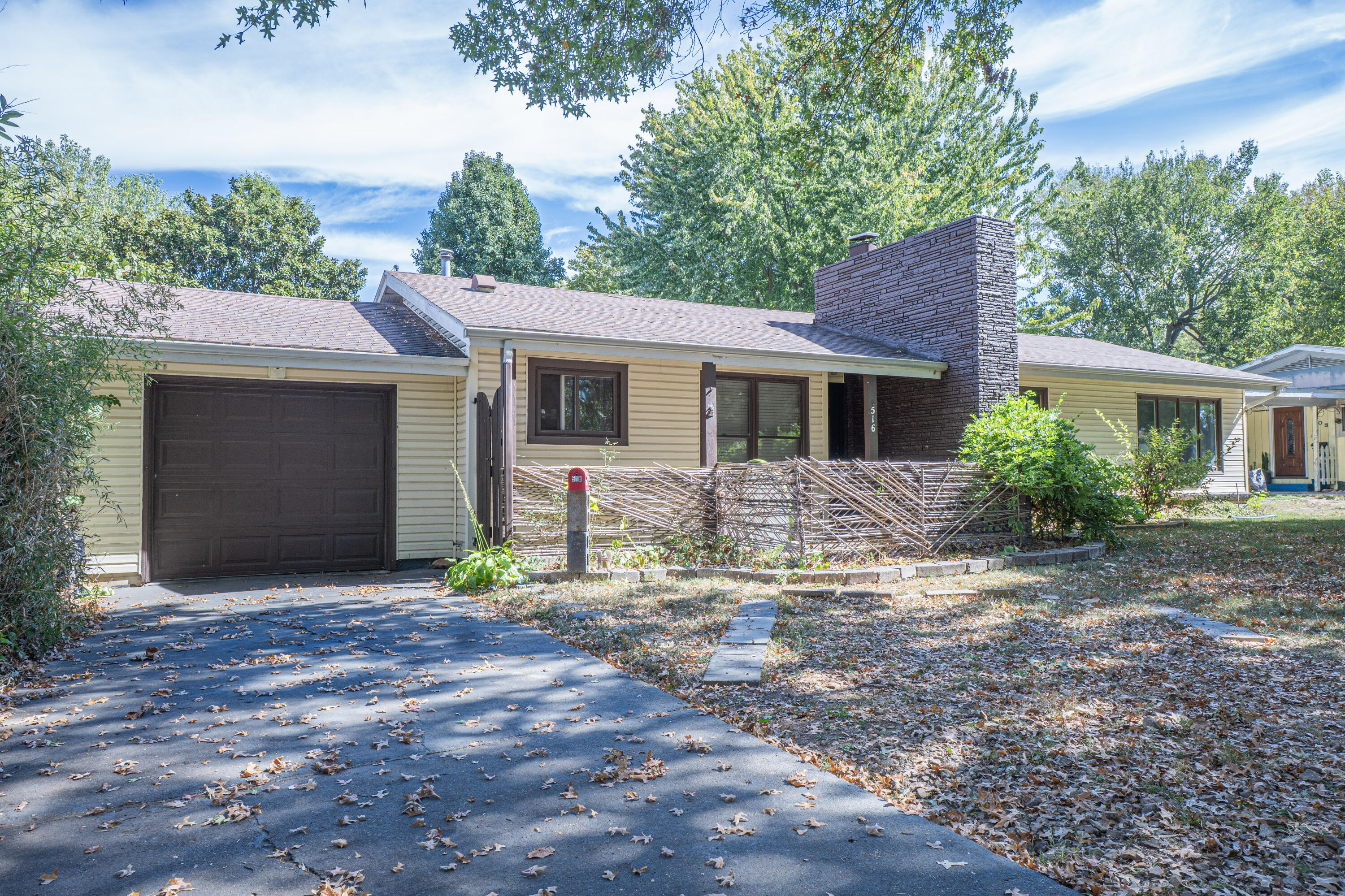 Photo of 516 N Elmwood Avenue Springfield MO 65802