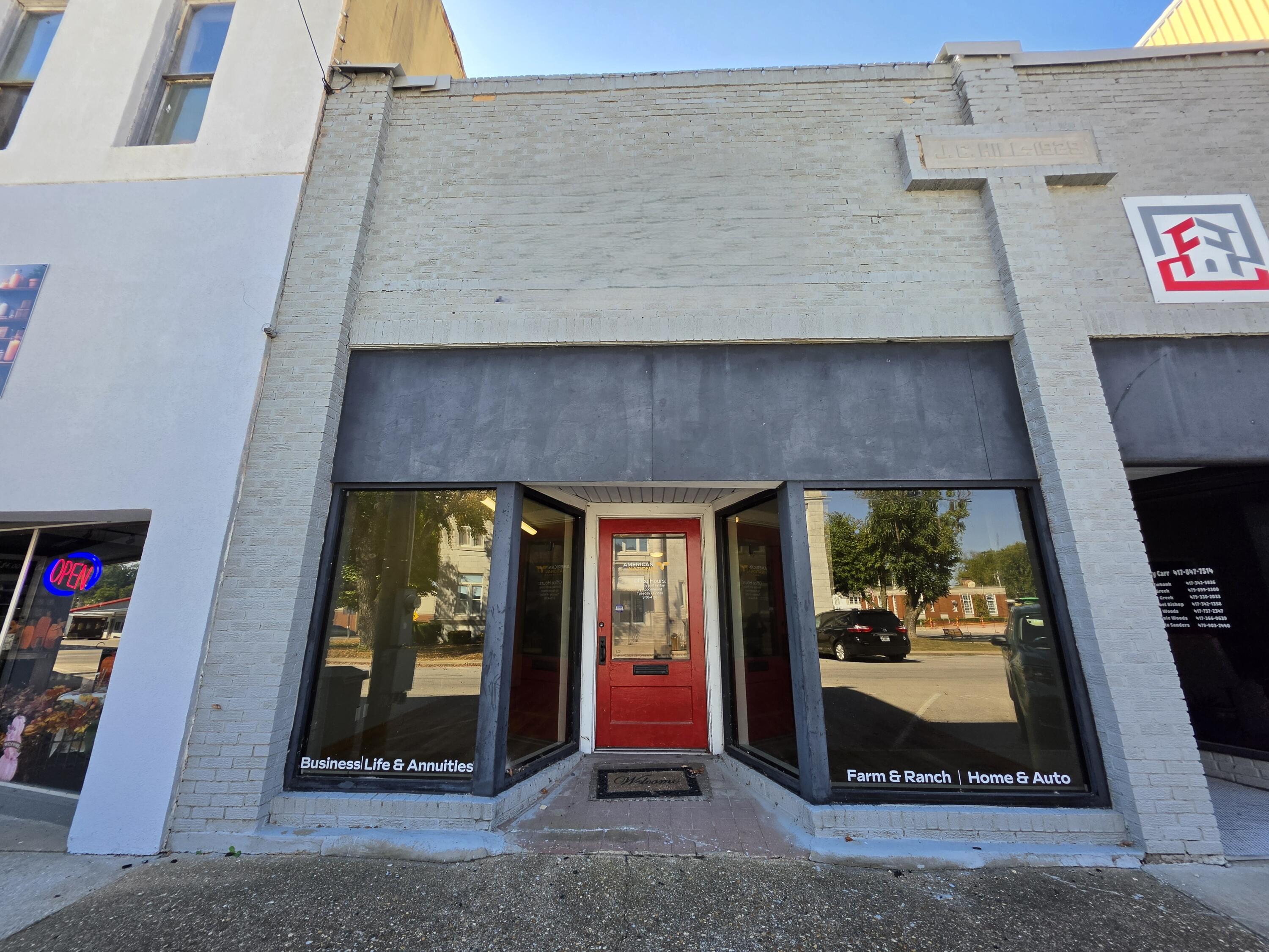 Photo of 110 W 7th Street Cassville MO 65625