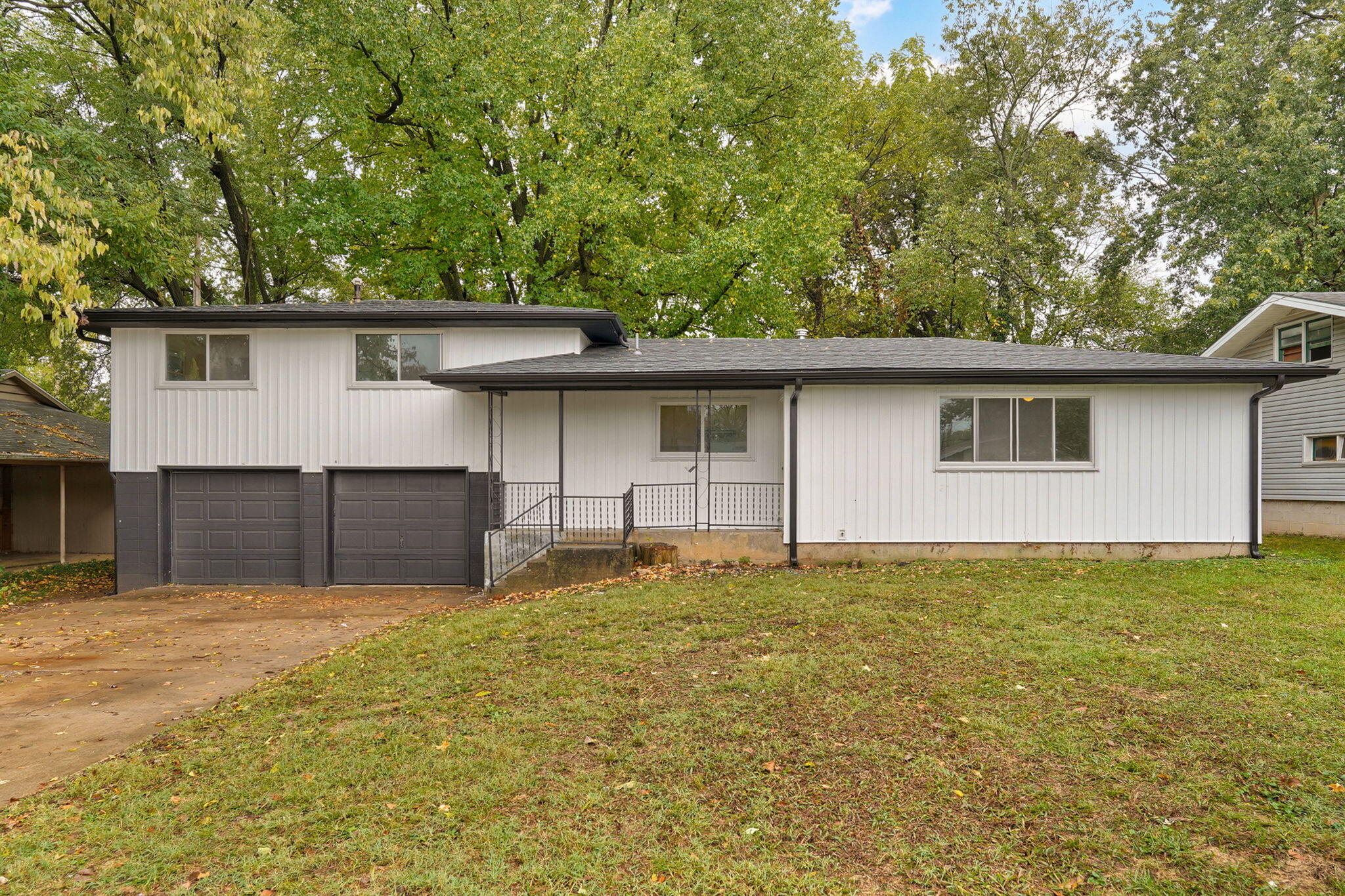 Photo of 2000 E Elm Street Springfield MO 65802