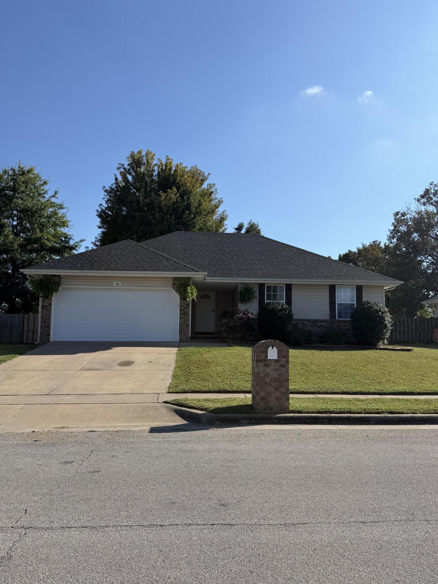 Photo of 918 W Dustin Lane Nixa MO 65714