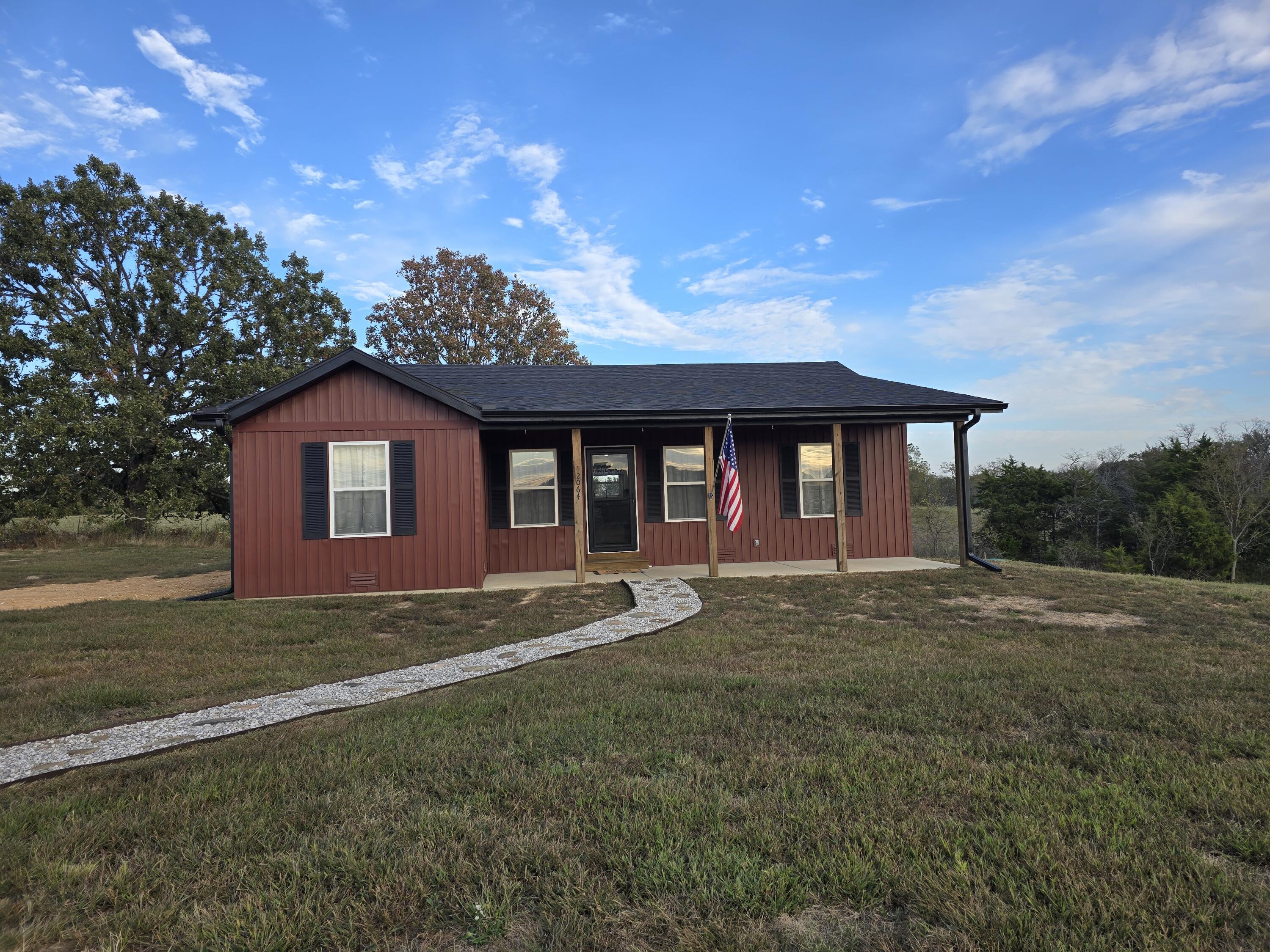 Photo of 2064 Hidden Pond Lane Mansfield MO 65704