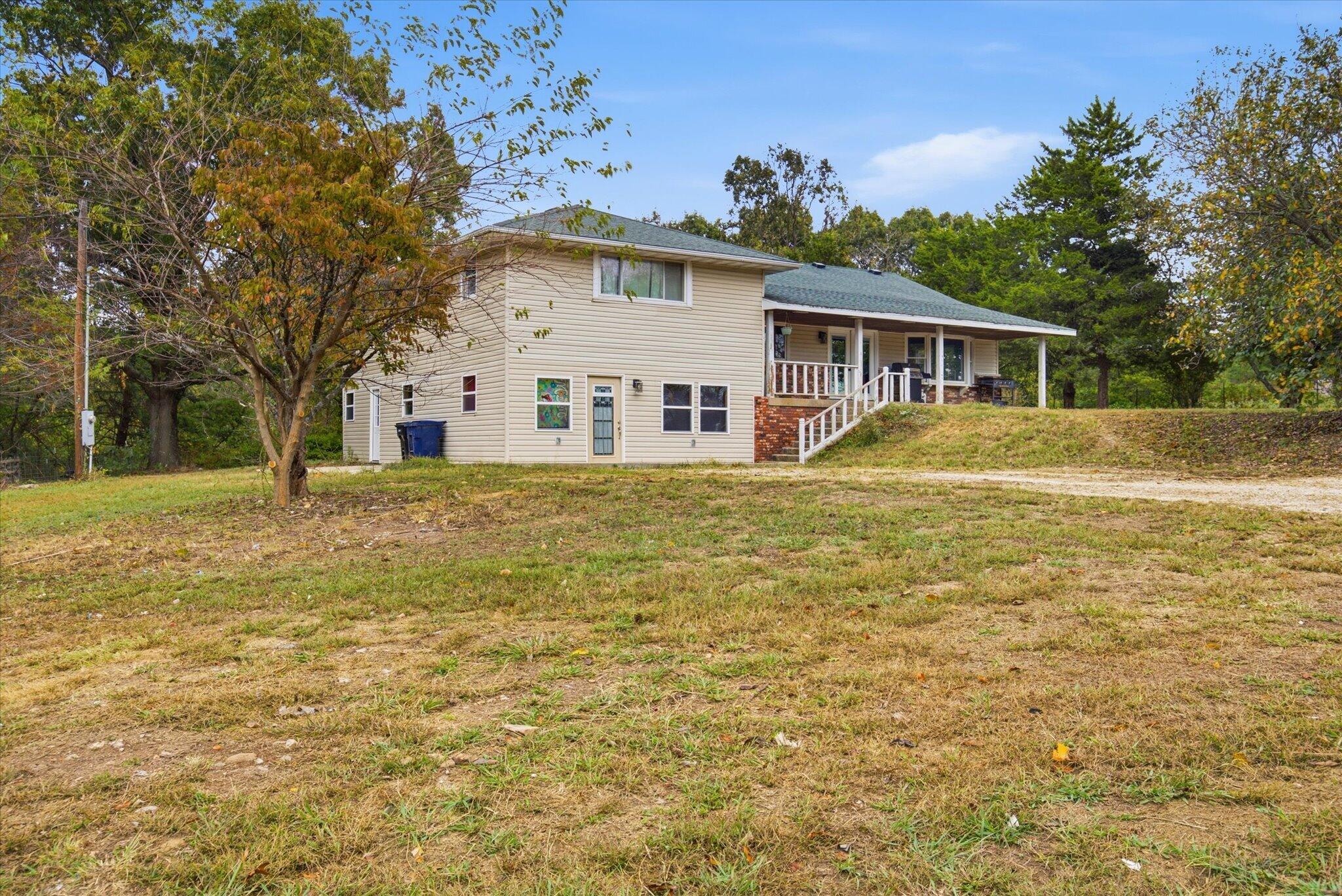 Photo of 403 Bright Star Lane Seymour MO 65746