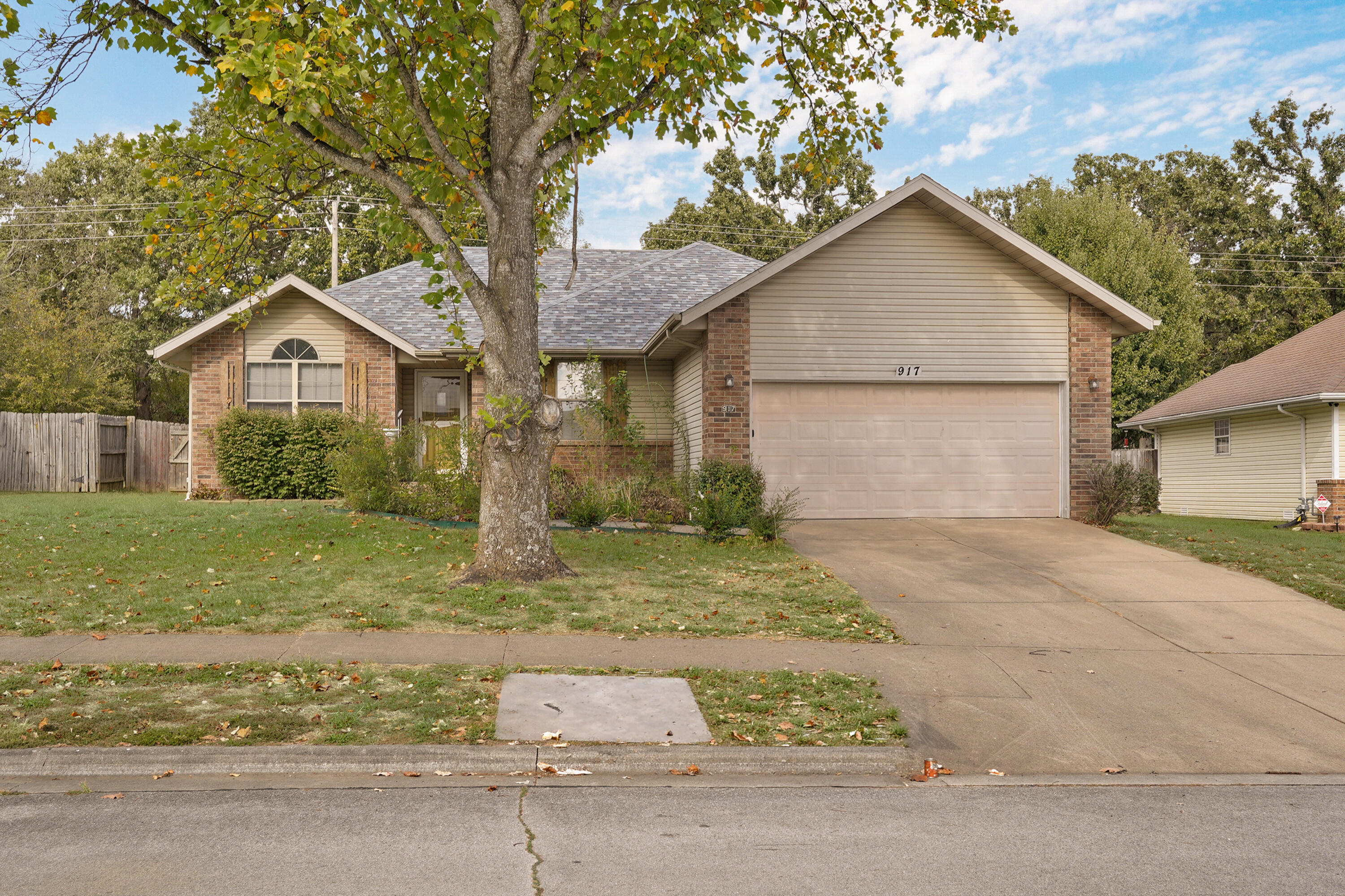 Photo of 917 W Turnberry Boulevard Ozark MO 65721