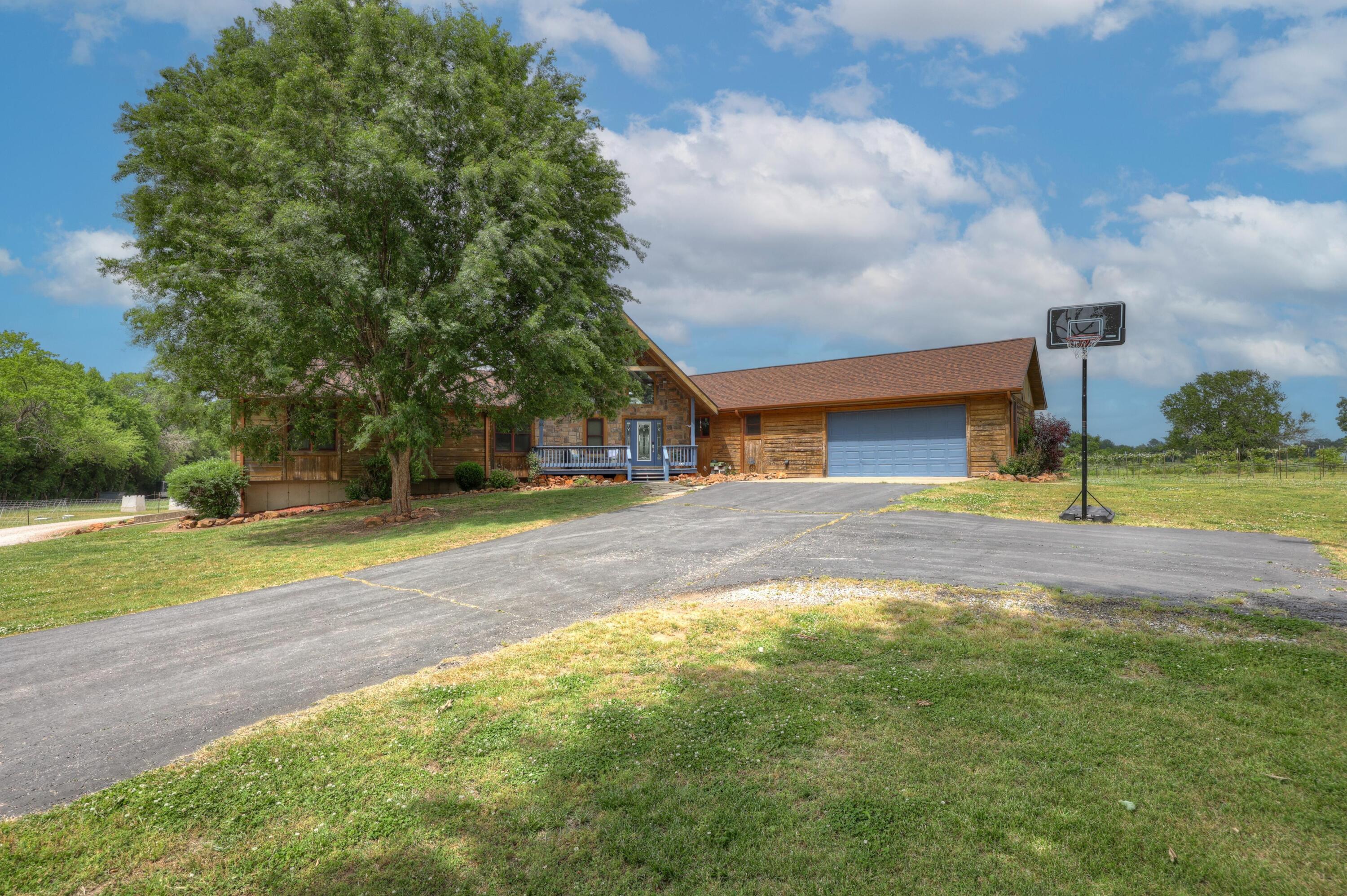 Photo of 25695 Mulberry Road Webb City MO 64870