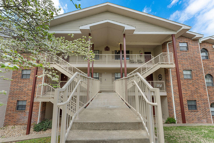 Photo of 350 S Wildwood Drive #F3 Branson MO 65616