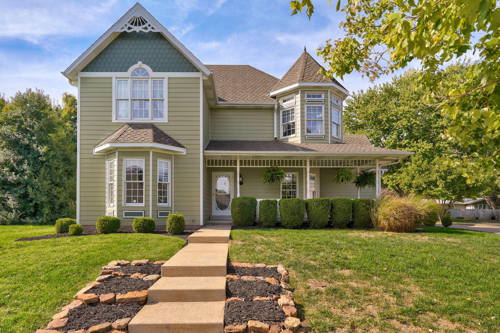 Photo of 3753 S Forest Avenue Springfield MO 65807