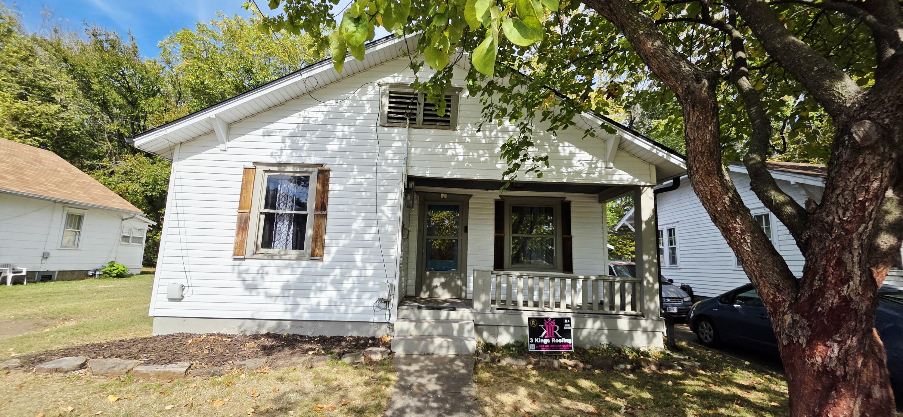 Photo of 911 W Hovey Street Springfield MO 65802